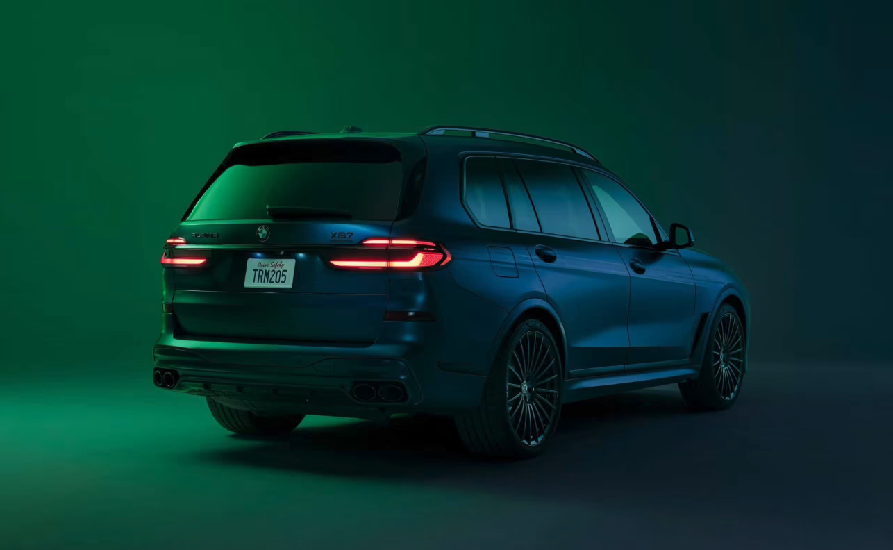 Alpina并入宝马后首款新车亮相 2026款XB7 Manufaktur限量120辆专供美加